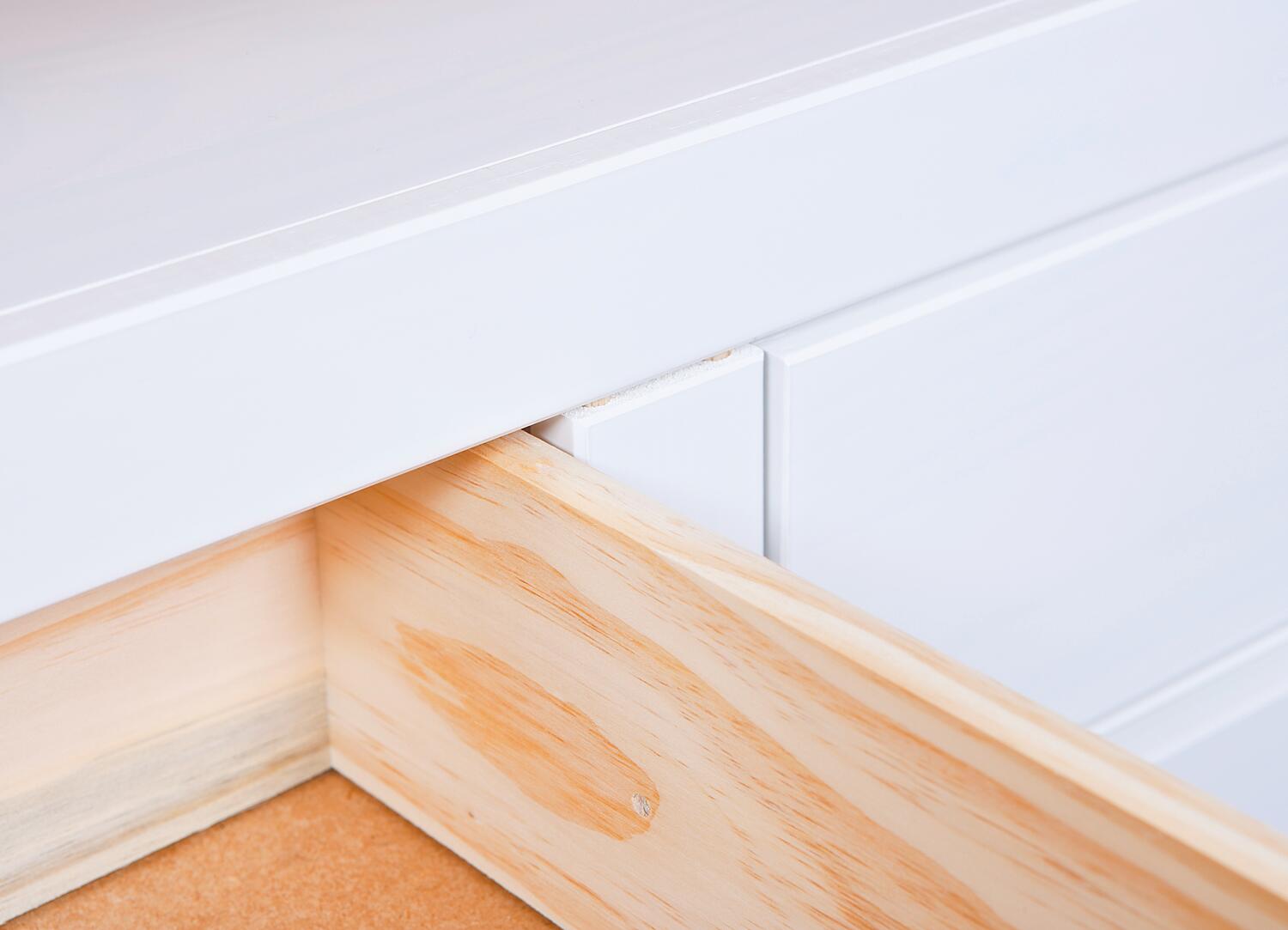 TV-Kommode Provence weiß lackiert B/H/T: ca. 118x45x39 cm