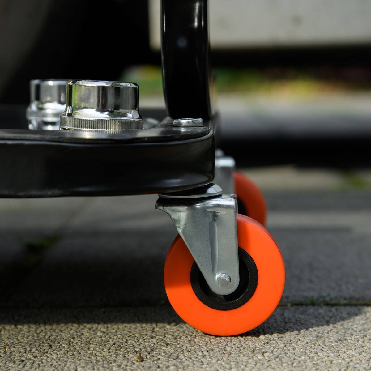 Werkstatthocker rot B/H/L: ca. 35x37x38 cm