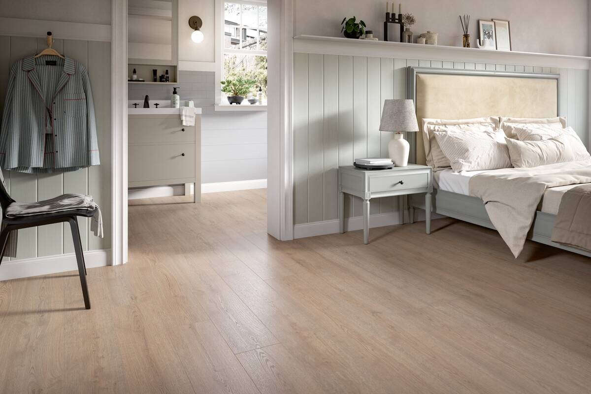 Laminatboden Eiche black ca. 1,9952m² im Paket