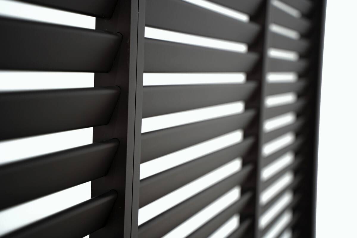 Mirador Lamellen-Seitenteil für Pergola Classic und Deluxe anthrazit Aluminium B/H/L: ca. 123x236,1x6 cm