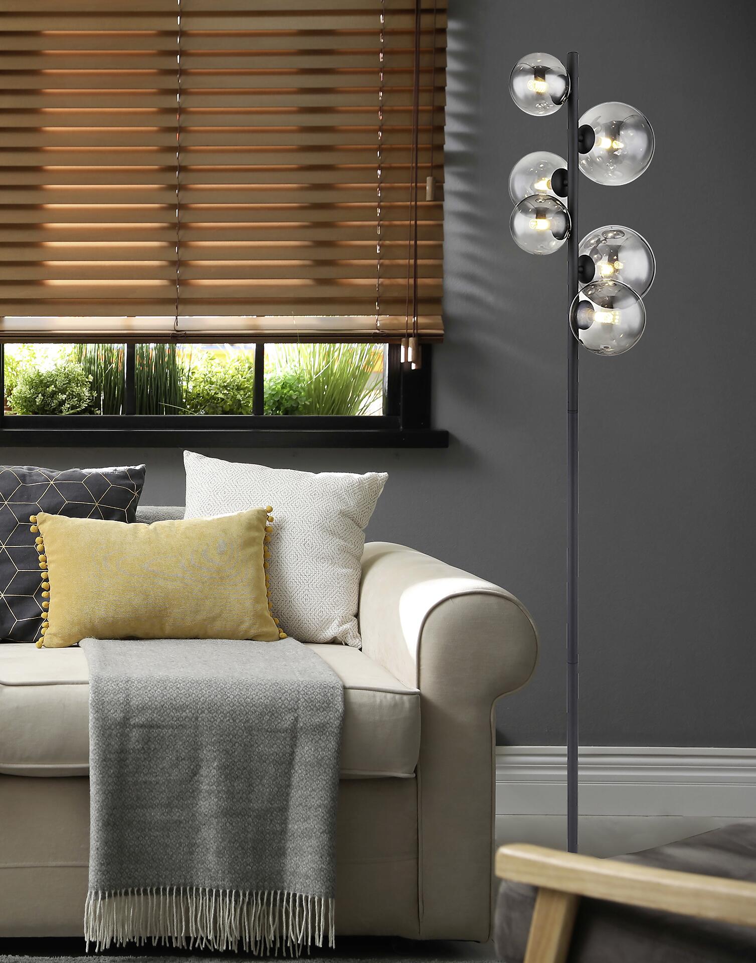 GLOBO Stehleuchte Riha schwarz Metall Rauchglas H/D: ca. 155x28,5 cm 6 Brennstellen GLOBO Stehleuchte Riha schwarz Metall Rauchglas H/D: ca. 155x28,5 cm 6 Brennstellen