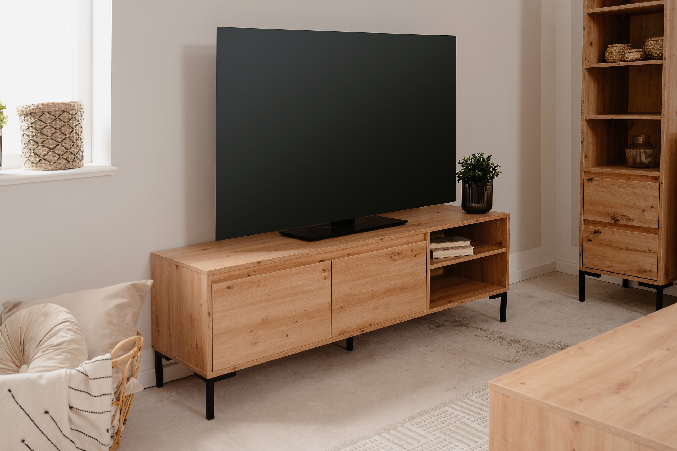 TV-Lowboard Korsika Eiche Artisan Nachbildung B/H/T: ca. 150x49x40 cm