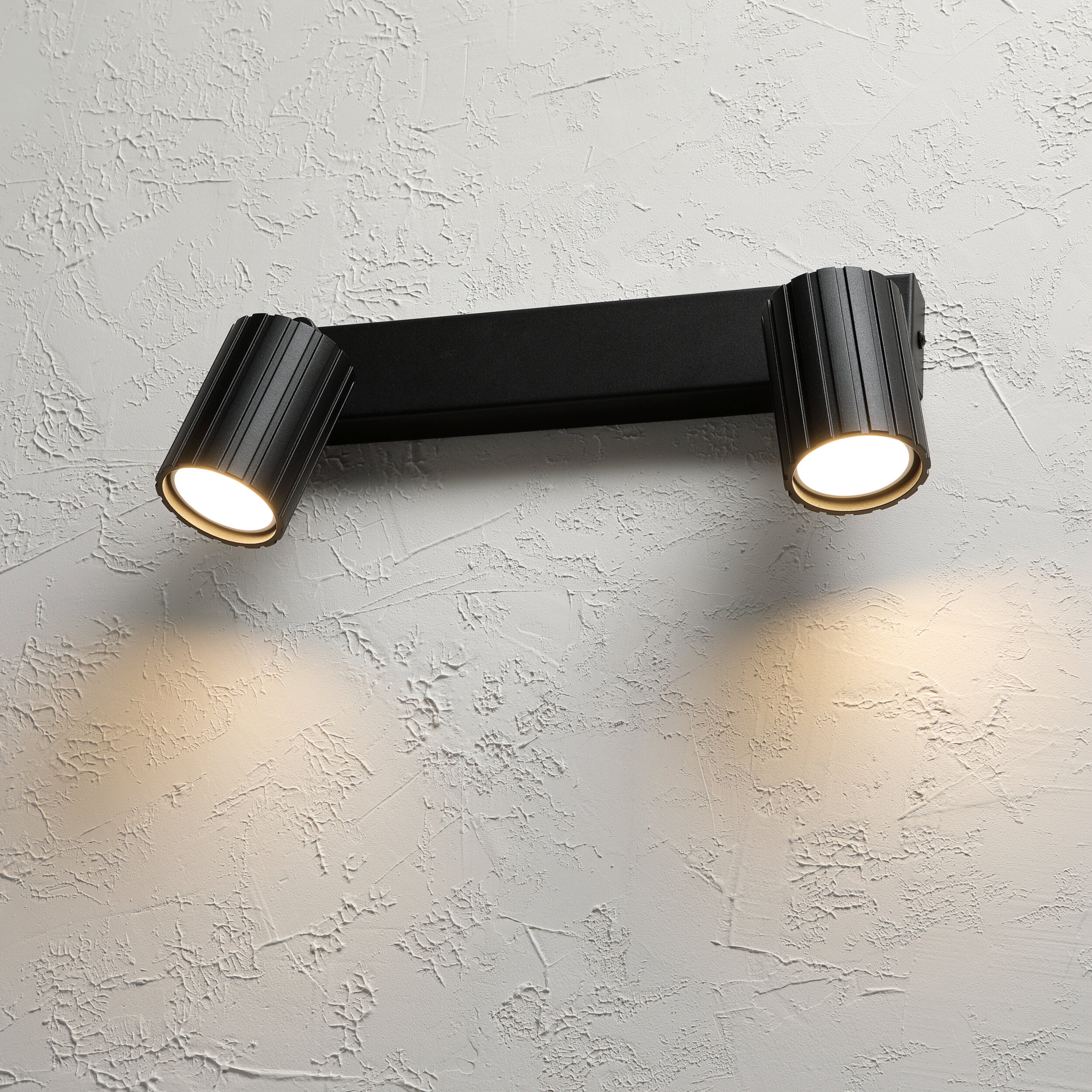 Lamkur Strahler Prisma schwarz Stahl B/H/L: ca. 6,5x16,5x30 cm 2 Brennstellen