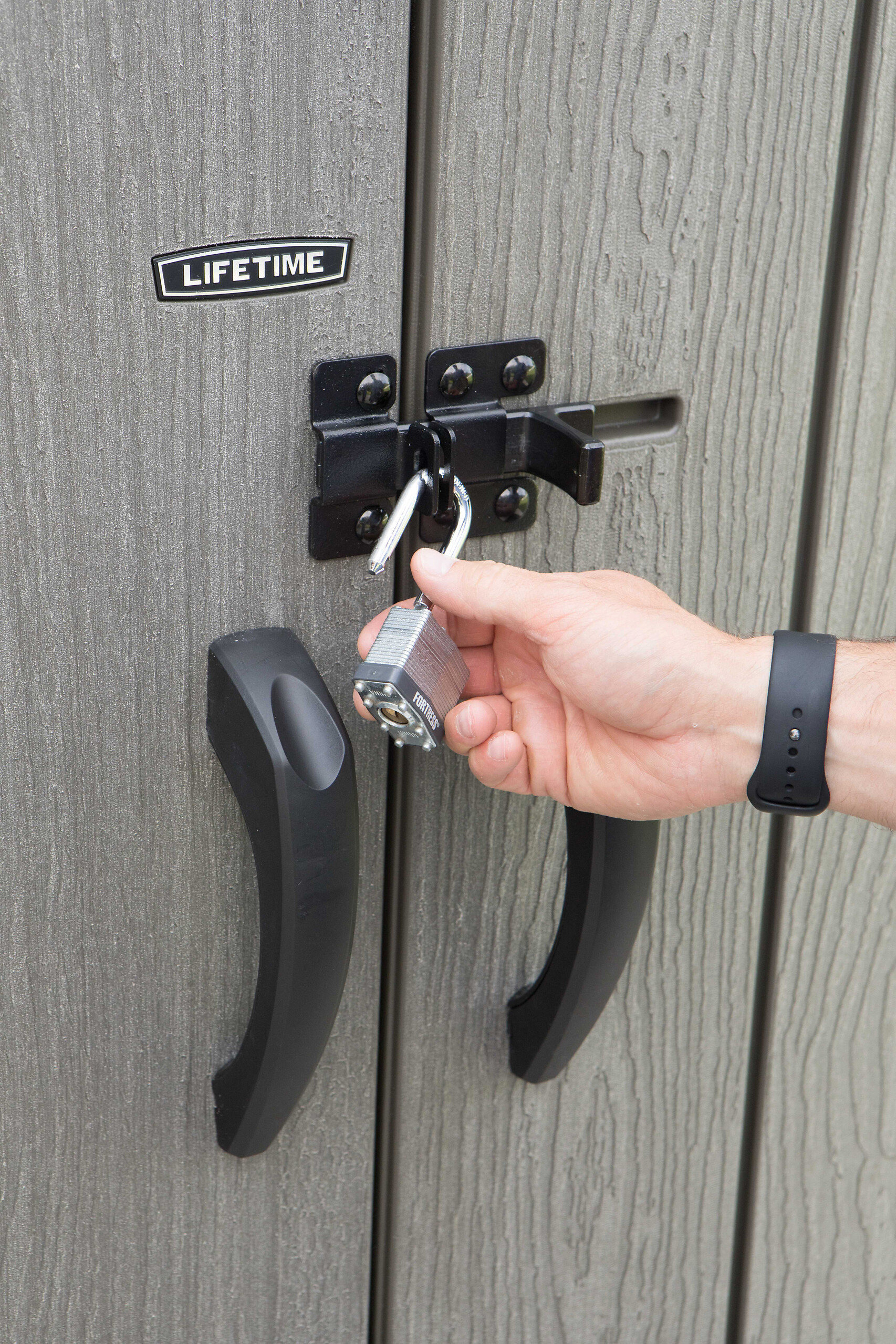 Lifetime Geräteschrank grau Kunststoff B/H/L: ca. 136x172x70 cm