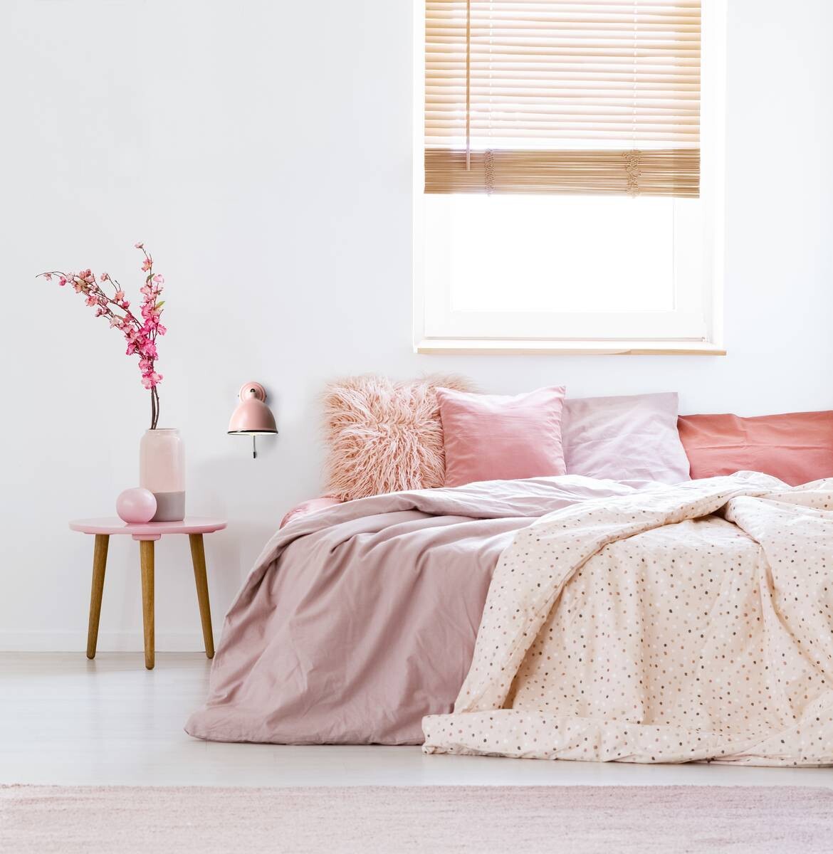 Brilliant Wandleuchte Telio 97002/17 rosa Metall H/T: ca. 12,5x19,5 cm E14 1 Brennstellen