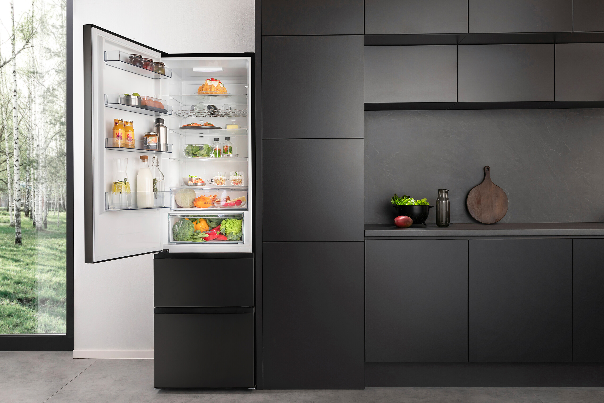 Hisense Kühl-/Gefrierkombination RM469N4AFD1 schwarz