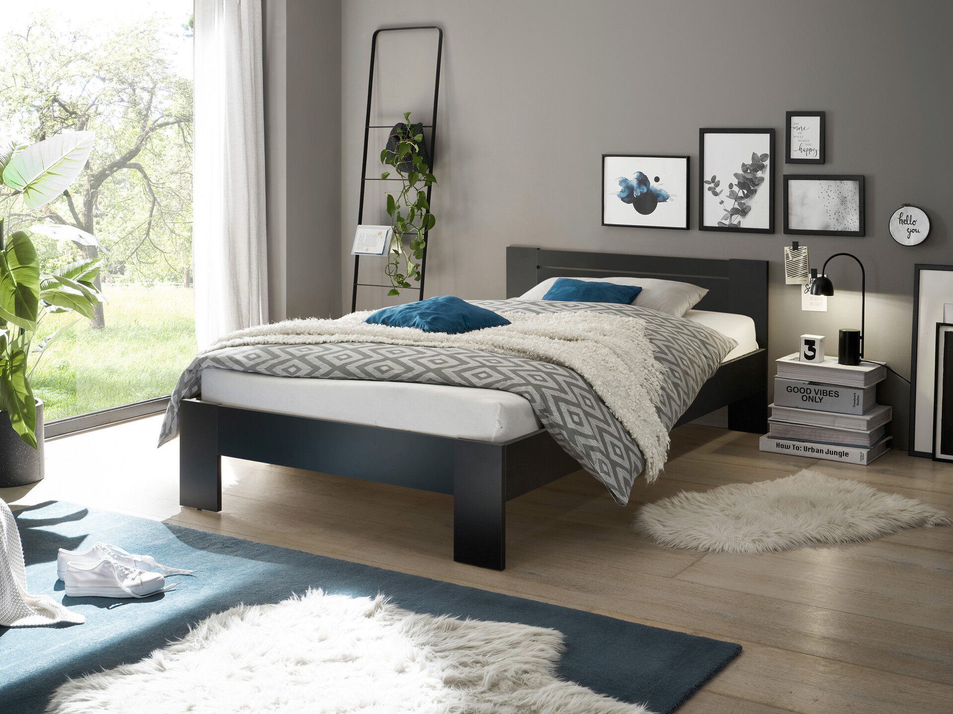 Futonbett Cannes schwarz Liegefläche B/L: ca. 120x200 cm