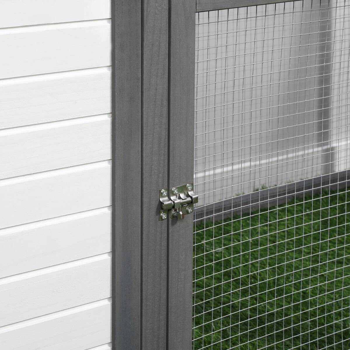 PawHut Hühnerstall grau Holz B/H/L: ca. 73,5x98x196 cm