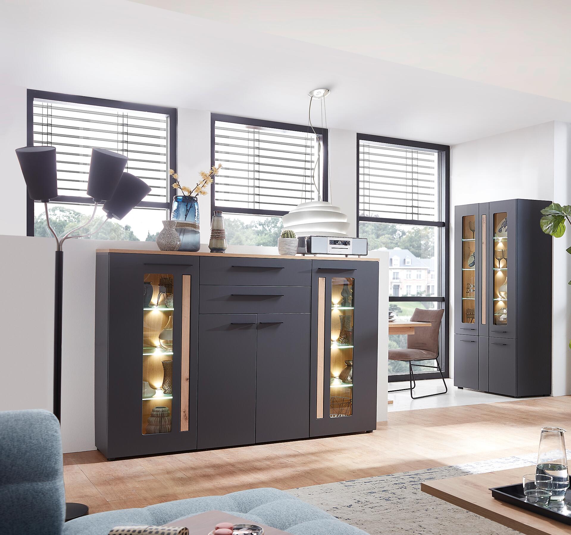 Highboard Loft Two Eiche Artisan Nachbildung Graphit Lacklaminat supermatt B/H/T: ca. 180x133x37 cm