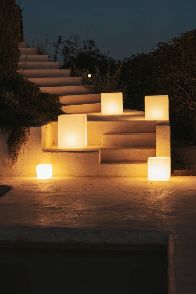 LED-Dekoleuchte weiß B/H/L: ca. 32x32x32 cm