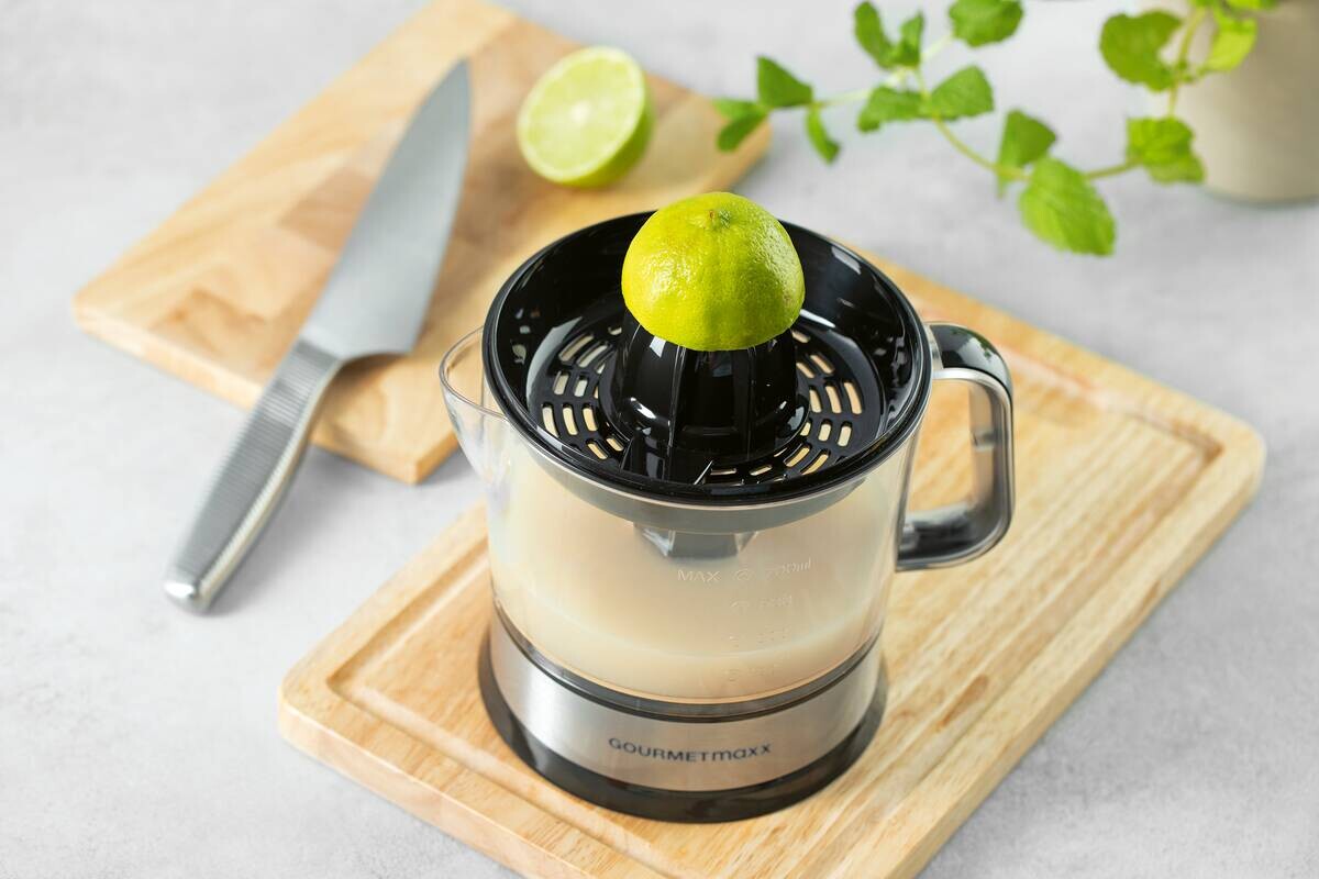 GOURMETmaxx Zitruspresse schwarz Kunststoff Edelstahl B/H/L: ca. 14x21x19 cm ca. 0,7 l