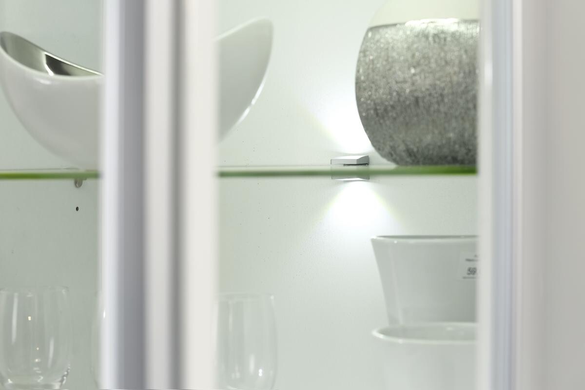 Vitrine weiß Eiche Nelson Nachbildung weiß Hochglanz B/H/T: ca. 133x161,8x53 cm