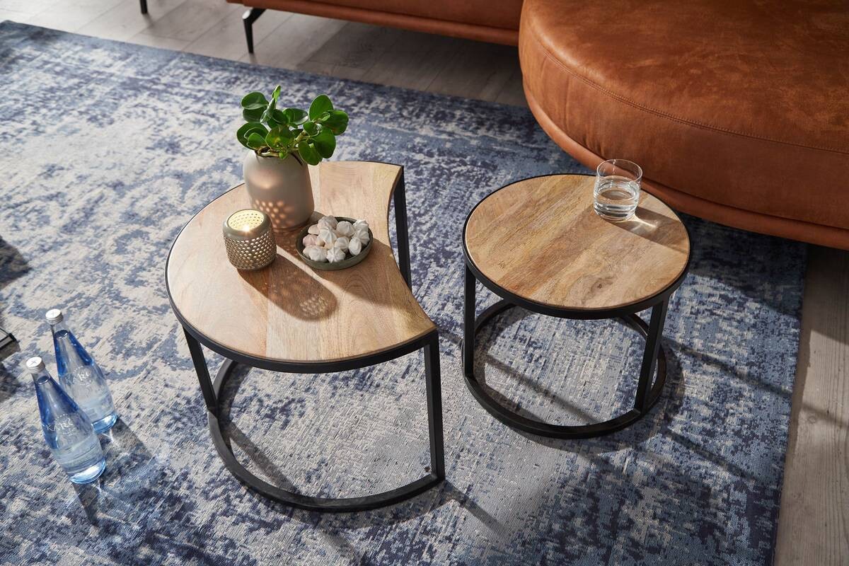 Beistelltisch 2er-Set. natur schwarz pulverbeschichtet Echtholz Eisen