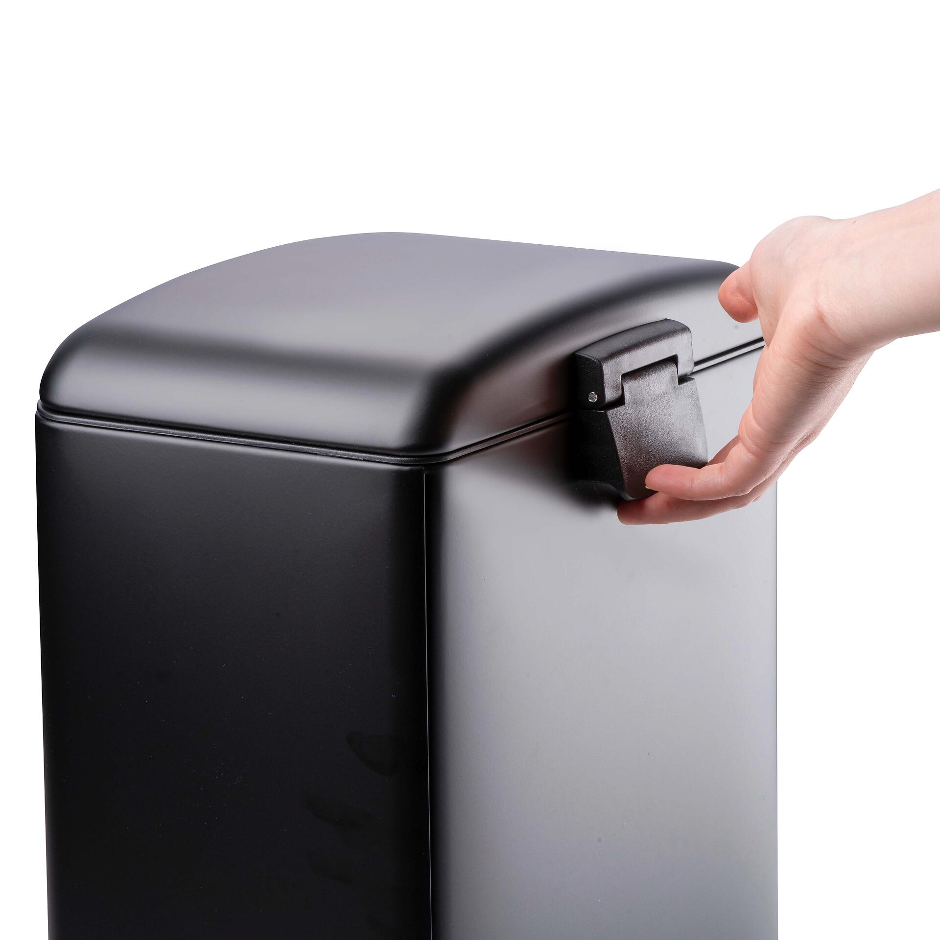 Dirt Devil Treteimer schwarz Edelstahl B/H/T: ca. 27,2x40,2x25,5 cm