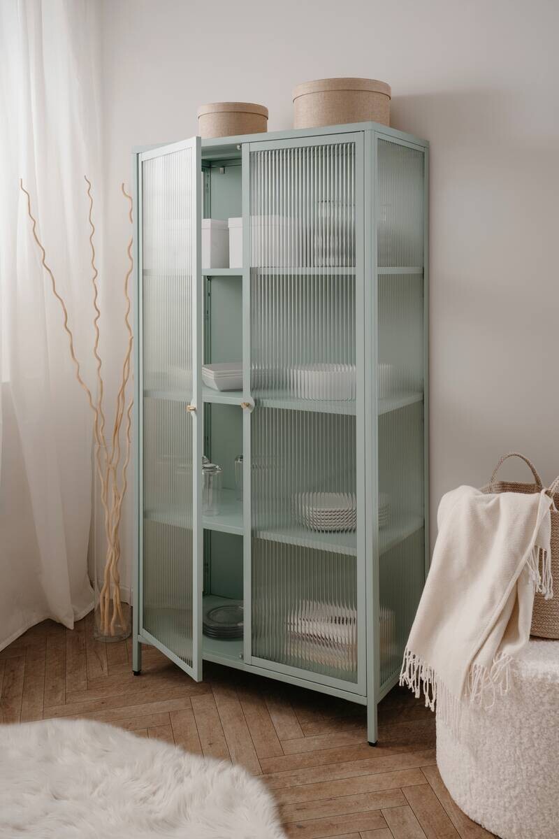 Vitrine Milton mint B/H/T: ca. 80x160x40 cm