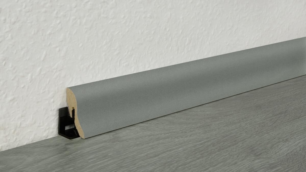 Sockelleiste L/B/H: ca. 250x2,2x4 cm pro Stück