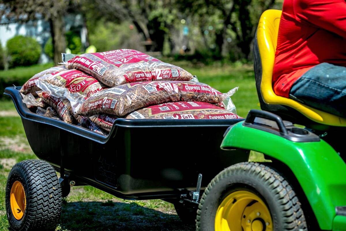 Polar Anhänger Trailer schwarz Stahl B/H/L: ca. 137x79x249 cm
