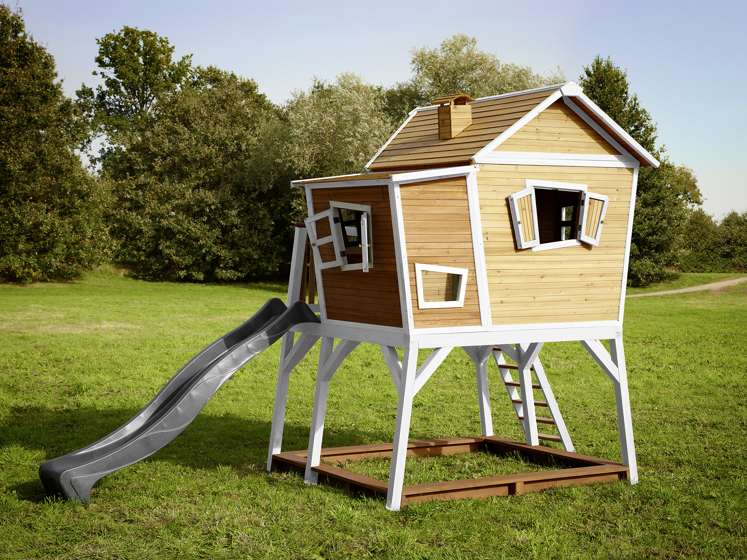 AXI Spielhaus Max braun B/H/L: ca. 432x288x193 cm