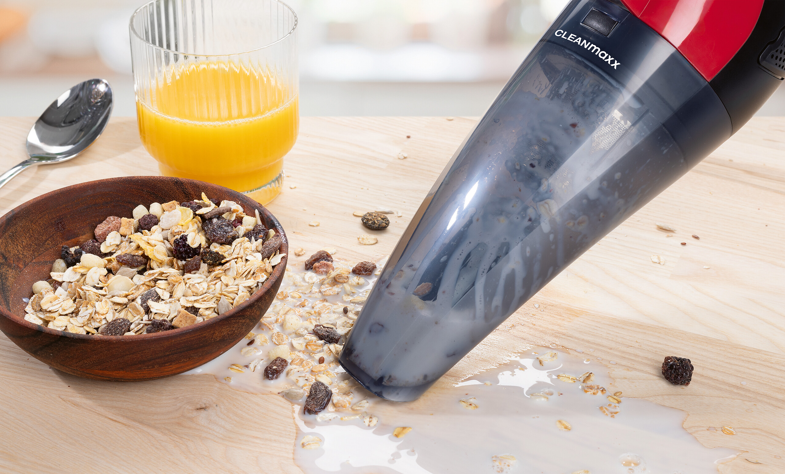 CLEANmaxx Akku-Handstaubsauger rot schwarz B/H/L: ca. 10x12x37 cm