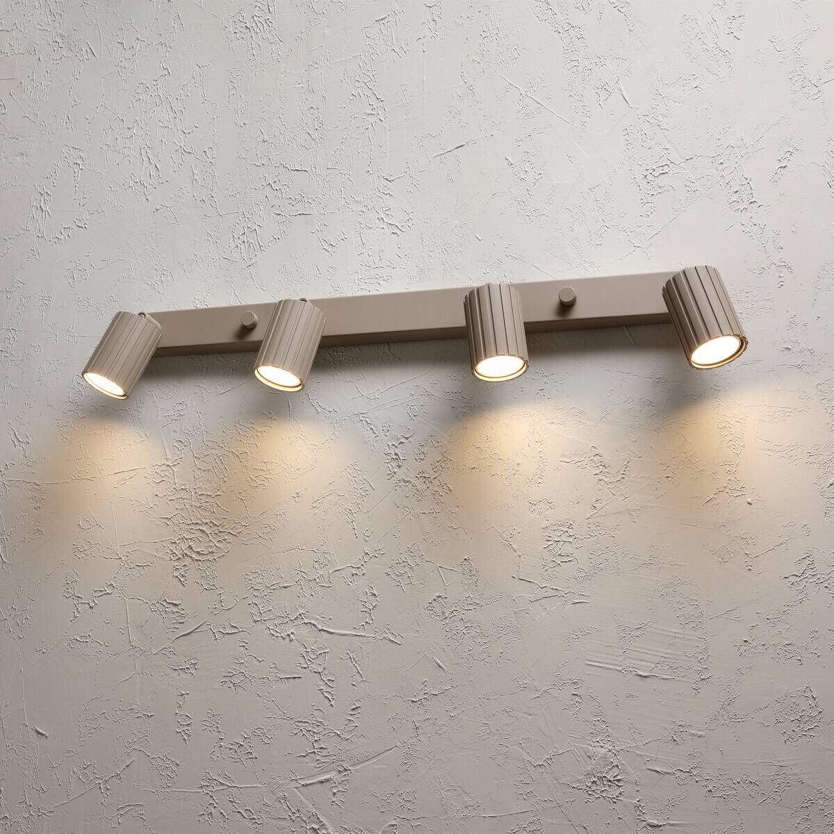 Lamkur Strahler Prisma beige Stahl B/H/L: ca. 6,5x16,5x81 cm 4 Brennstellen