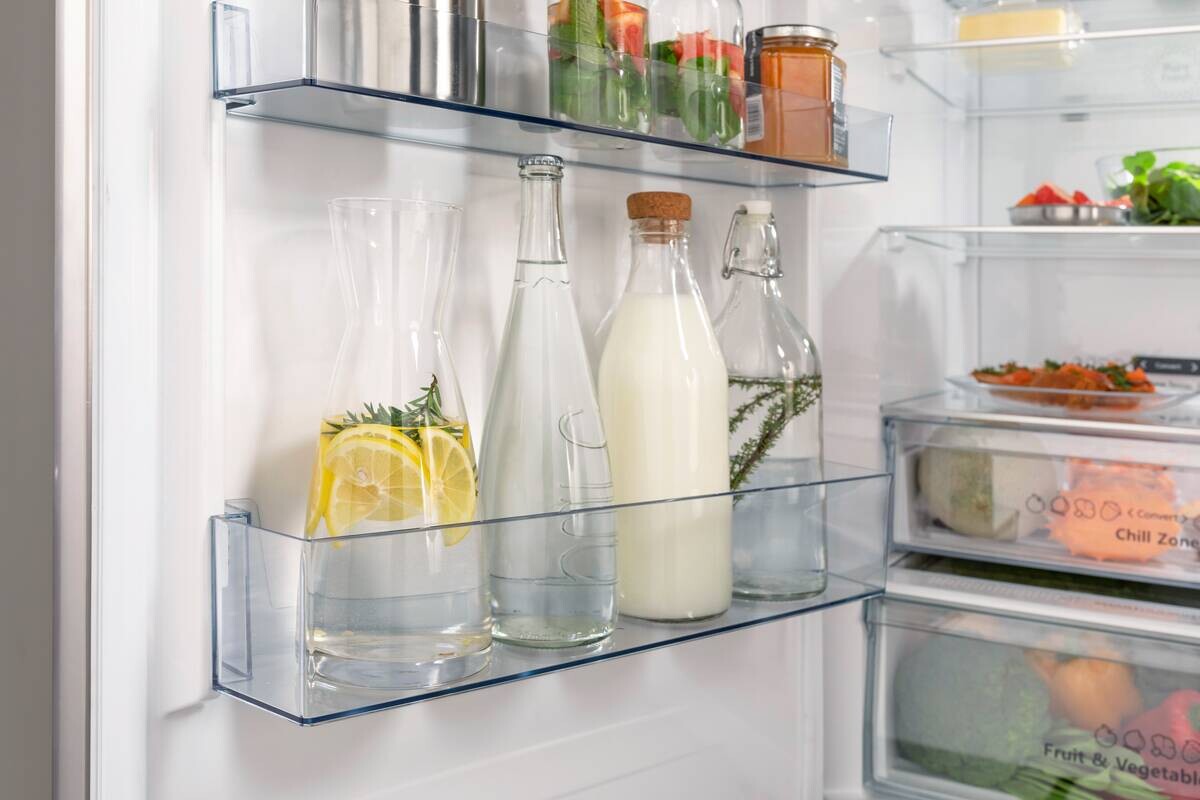 Hisense Kühl-/Gefrierkombination RM469N4ACD Silbergrau