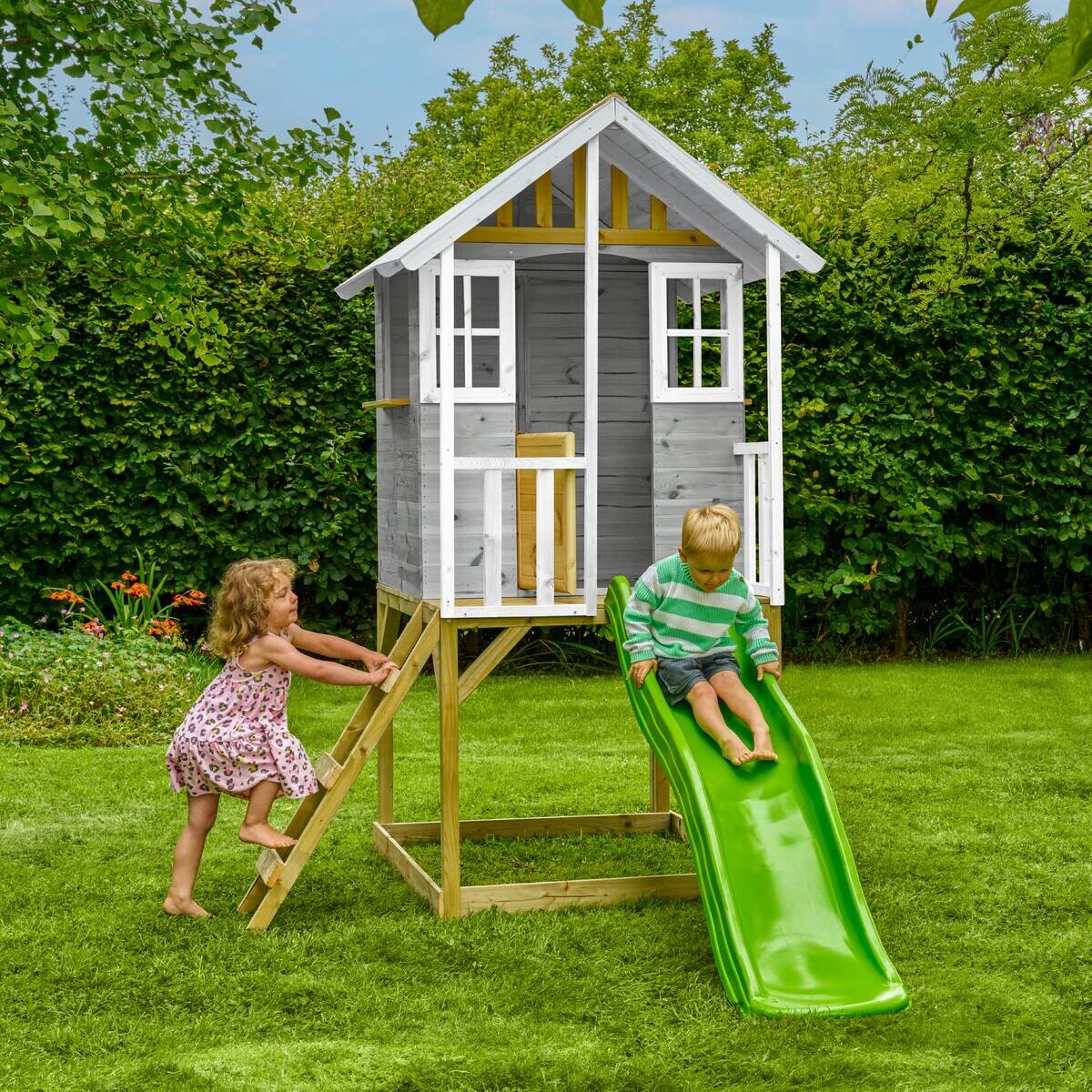 Zwerkules Spielhaus Valli weiß B/H/L: ca. 148x224x270 cm