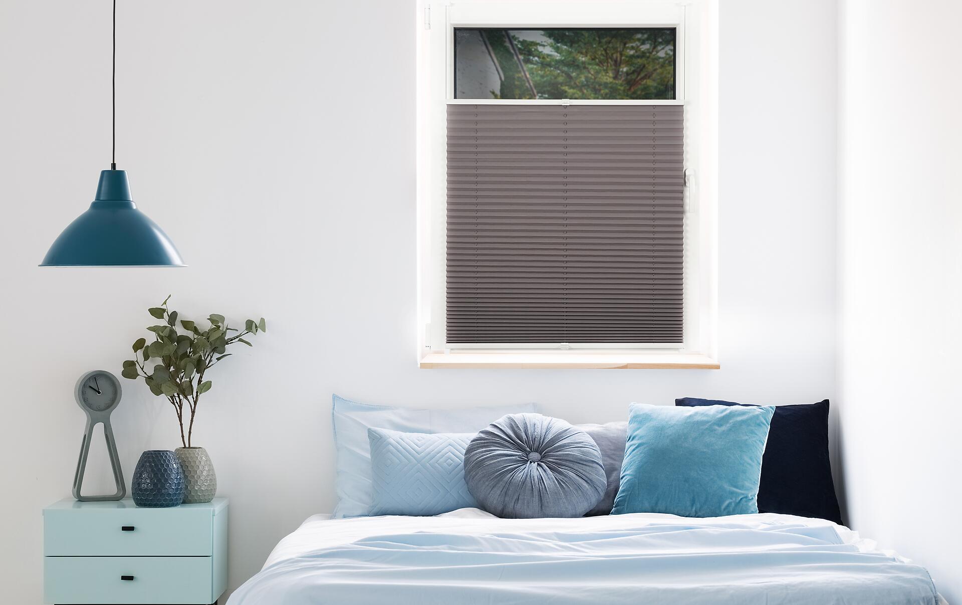 Hochwertiges Klemmplissee hellgrau B/L: ca. 110x130 cm