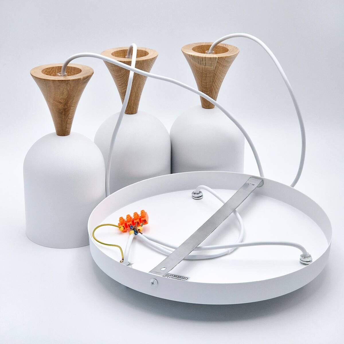 Lamkur Hängeleuchte Eiche weiß Stahl Holz B/H/L: ca. 34x100x34 cm E27 3 Brennstellen