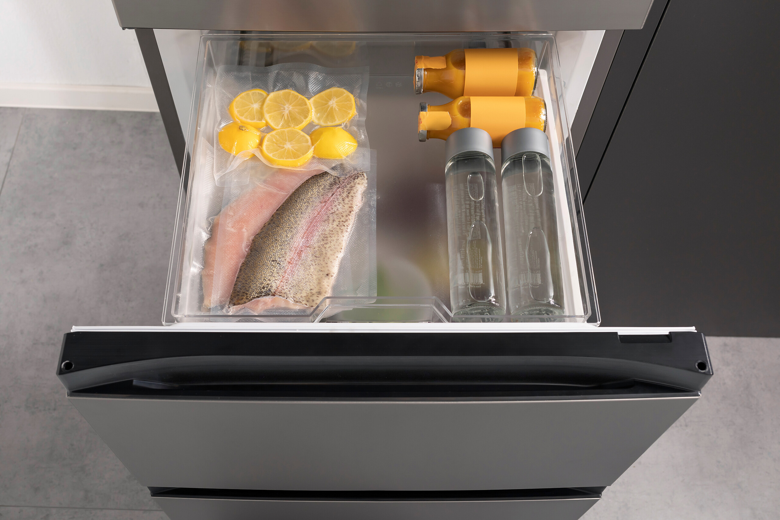 Hisense Kühl-/Gefrierkombination RM469N4ACD Silbergrau