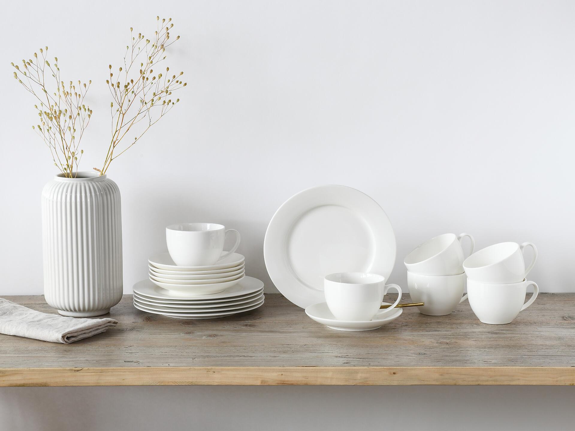 CreaTable Kaffeeservice Fleur Royal cremeweiß Porzellan 18 tlg. CreaTable Kaffeeservice Fleur Royal cremeweiß Porzellan 18 tlg.