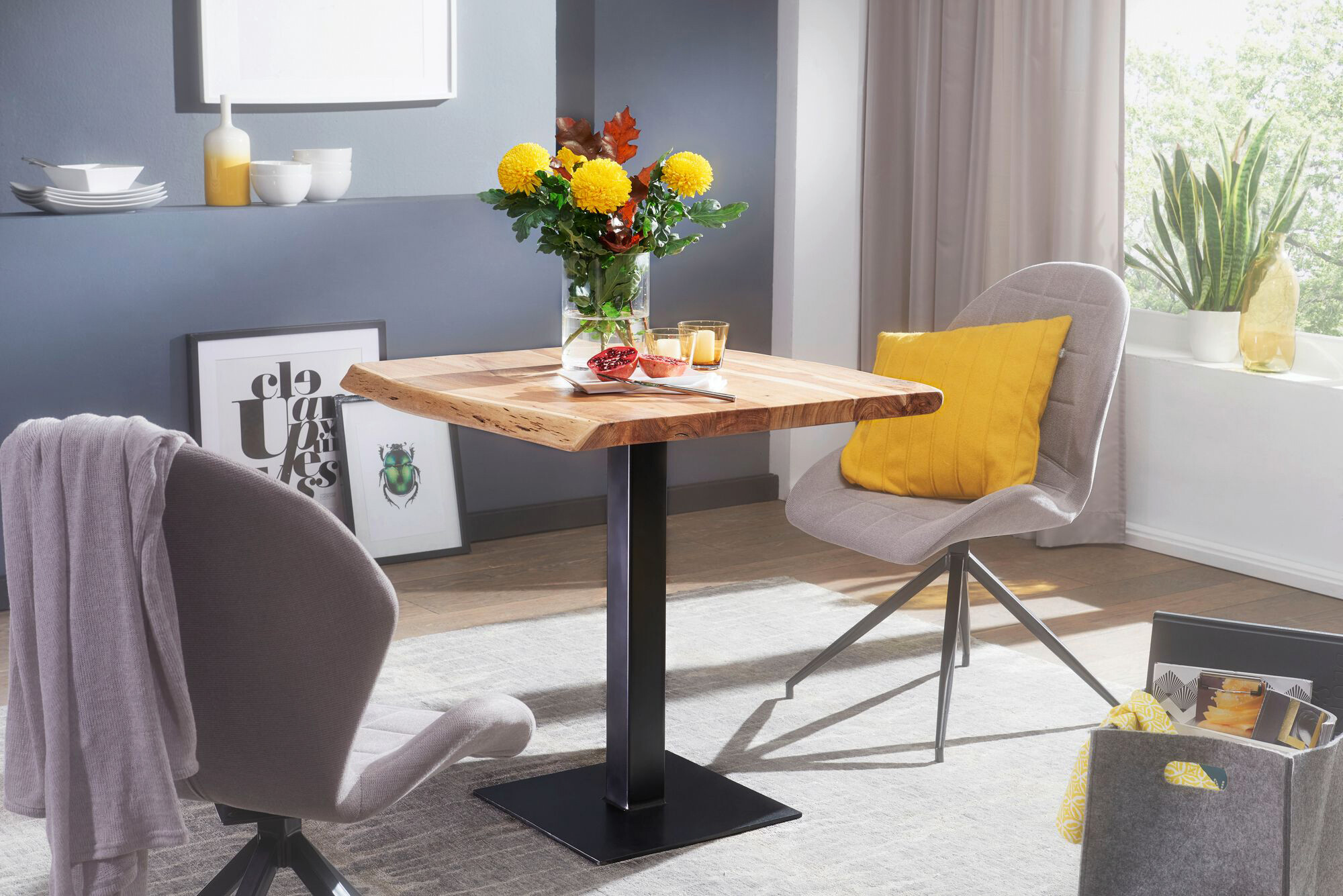 Esstisch natur schwarz pulverbeschichtet B/H/T: ca. 80x75x75 cm