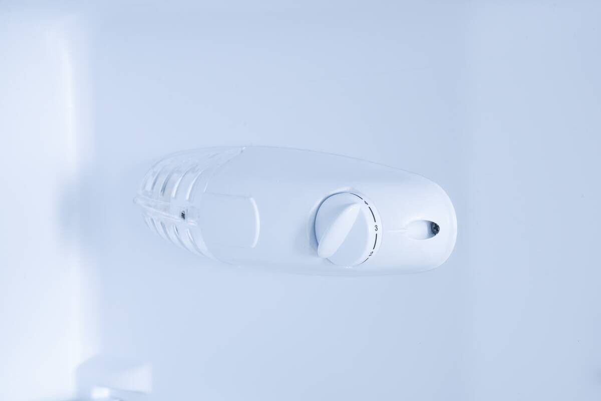 PKM Kühl-/Gefrierkombination GK255DB schwarz B/H/T: ca. 55x143x56 cm