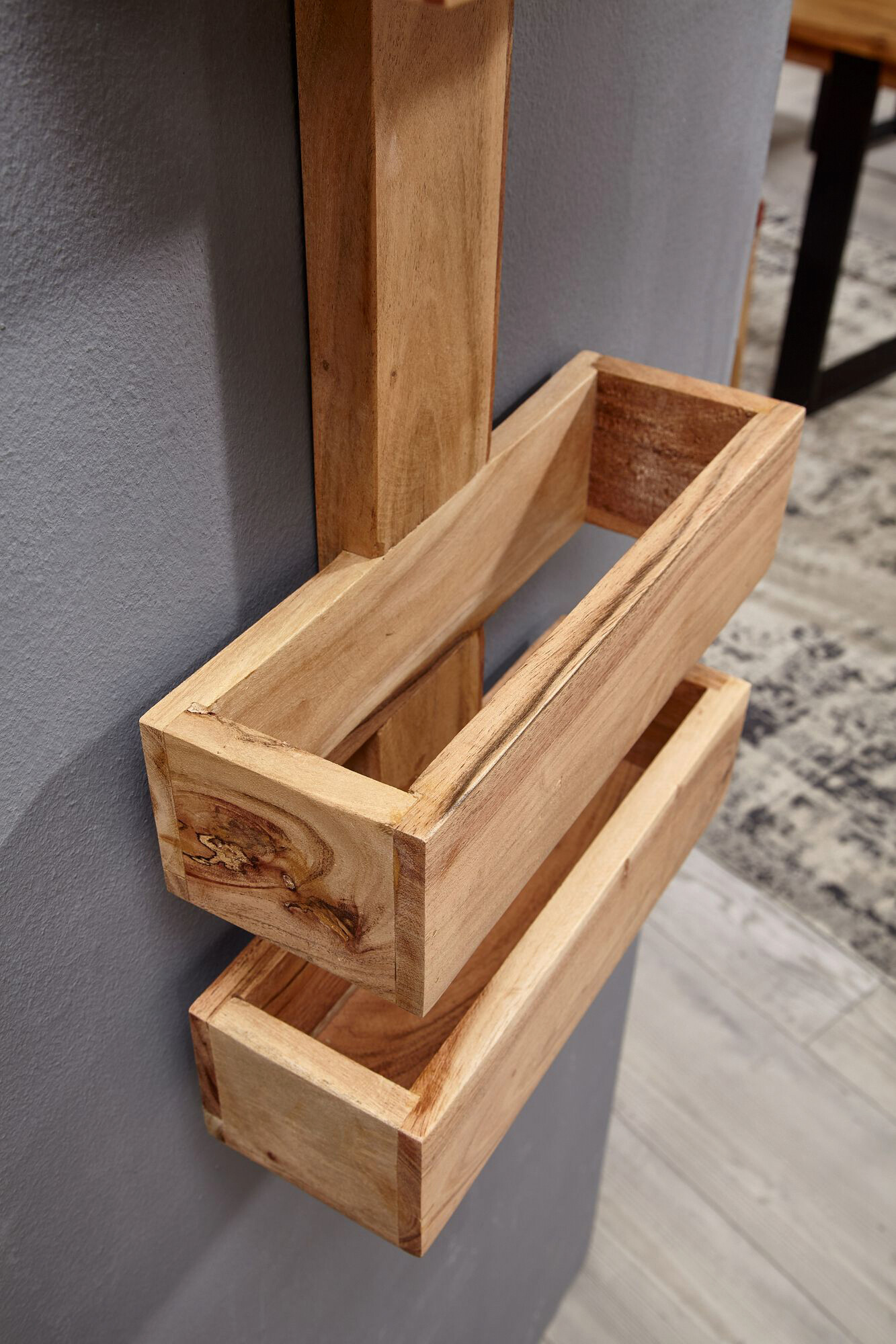 Zeitungsständer natur Akazie B/H/T: ca. 30x72x10 cm