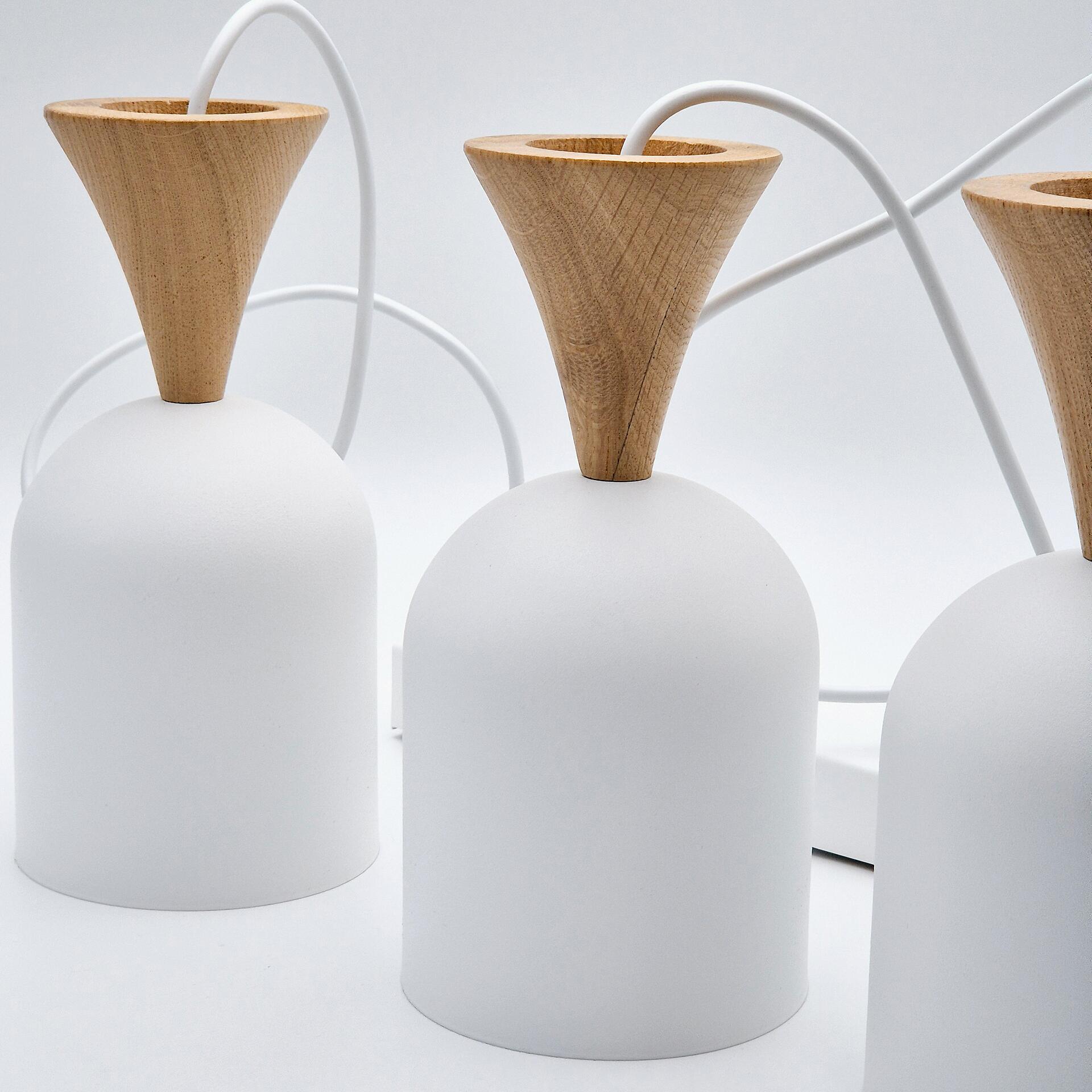 Lamkur Hängeleuchte weiß Eiche Stahl Holz B/H/L: ca. 15,5x92x45 cm E27 3 Brennstellen