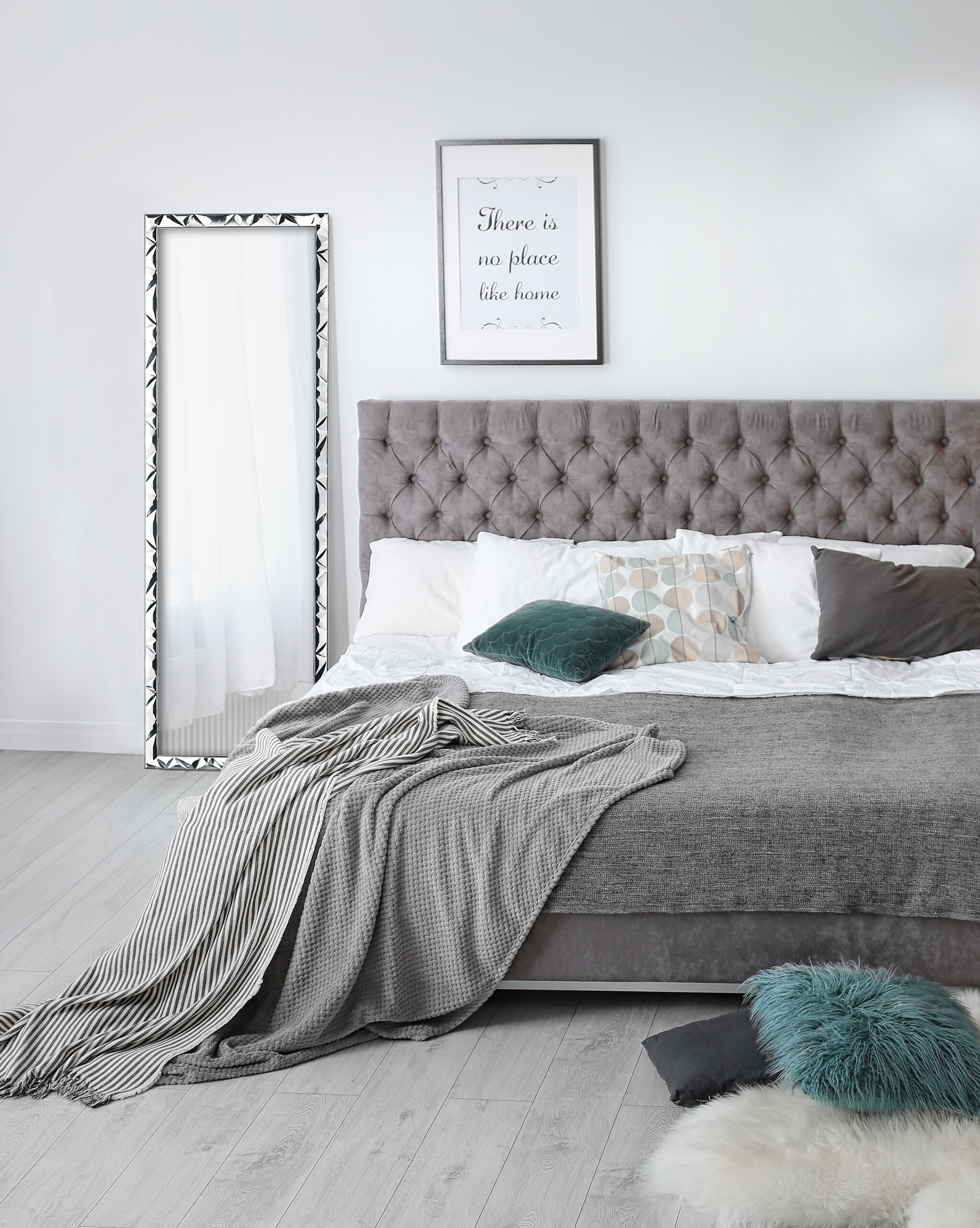 Mirrors&More Rahmenspiegel HANNI silber Optik B/H/T: ca. 50x150x2,5 cm