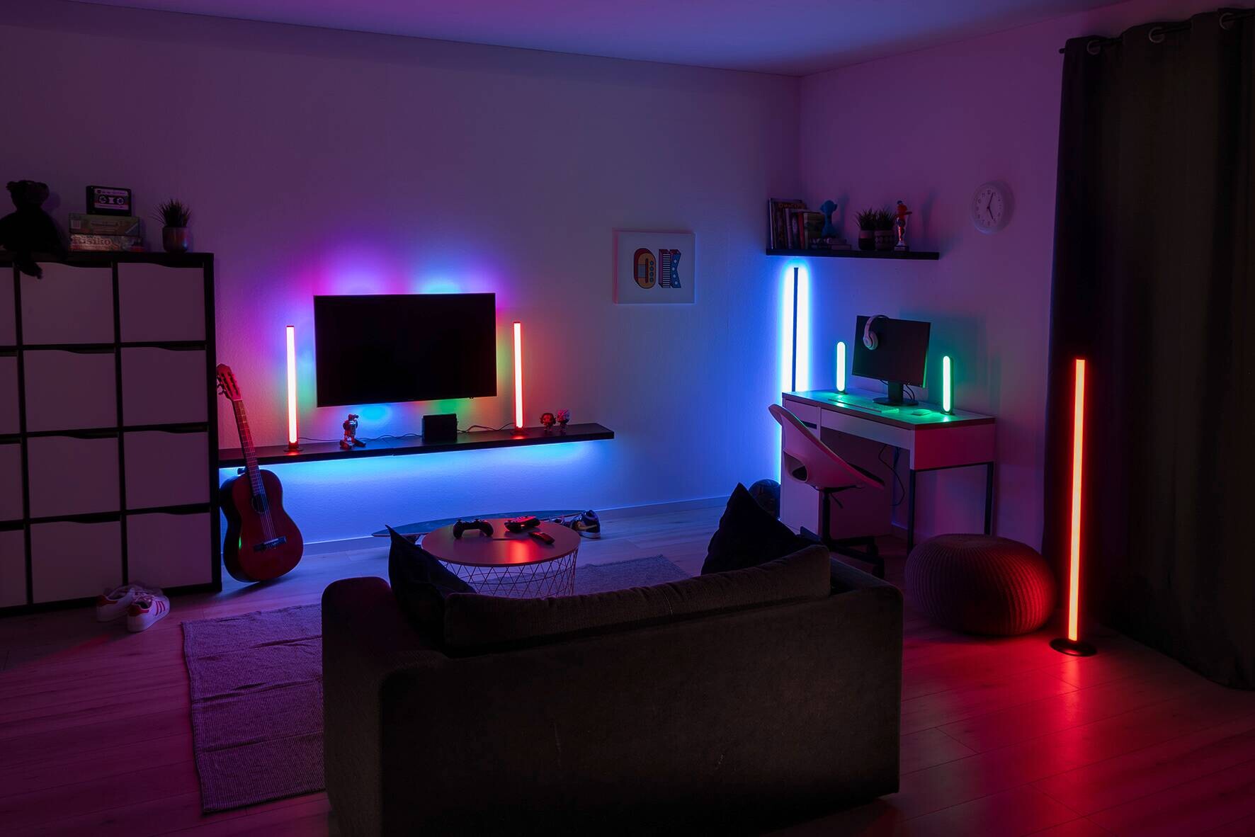 Tischleuchte schwarz Kunststoff