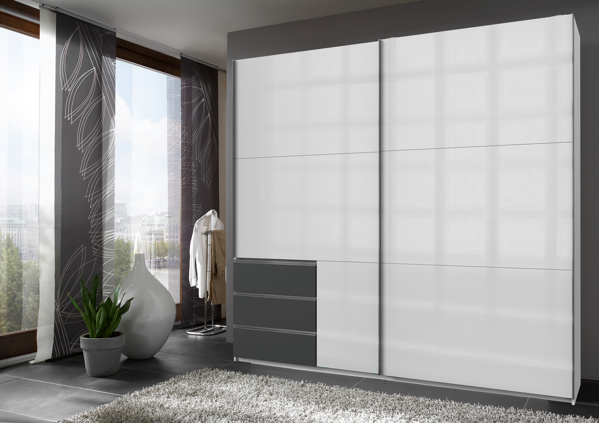 Schwebetürenschrank Level weiß B/H/T: ca. 250x236x65 cm