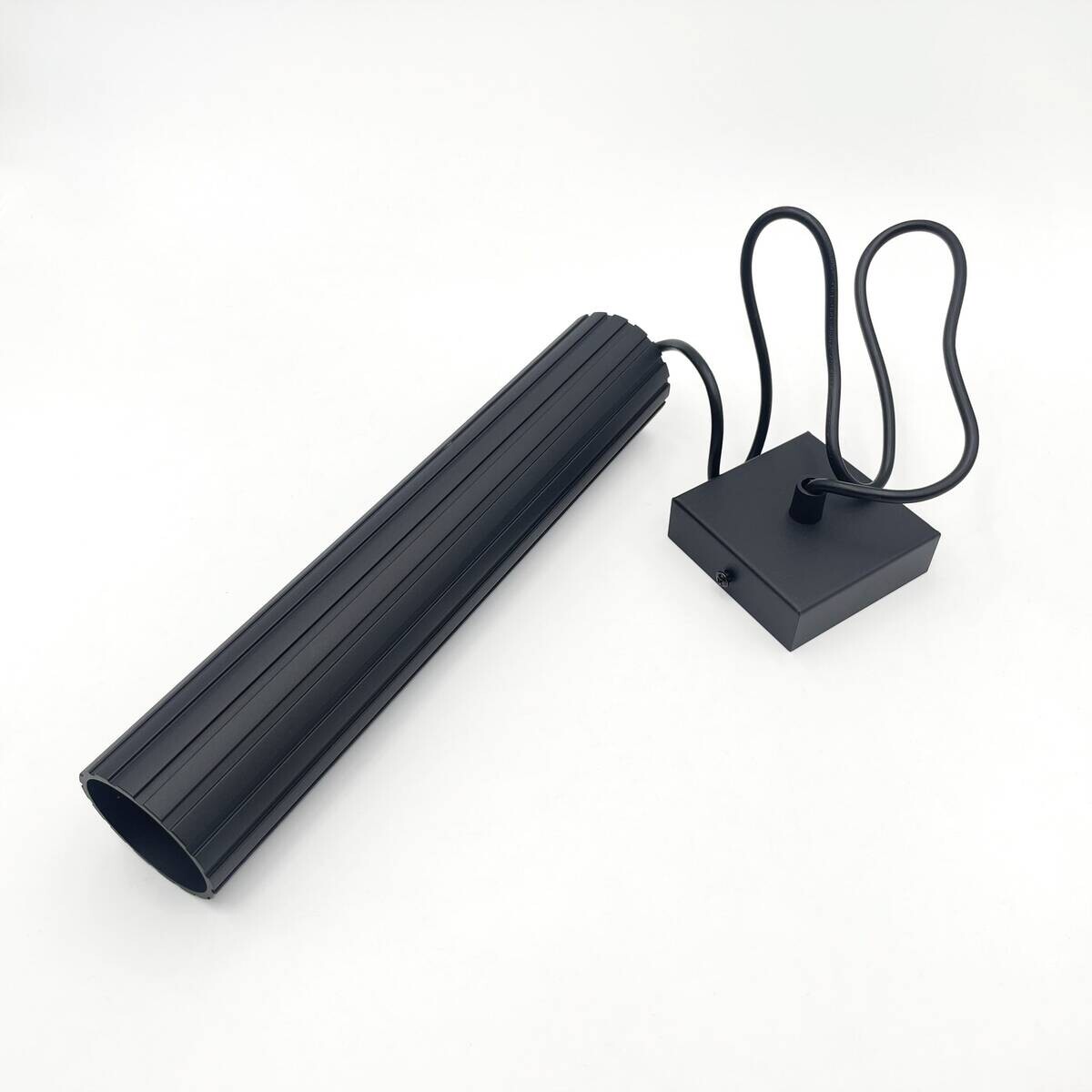 Lamkur Strahler Prisma schwarz Stahl B/H/L: ca. 6,5x118x6,5 cm 1 Brennstellen