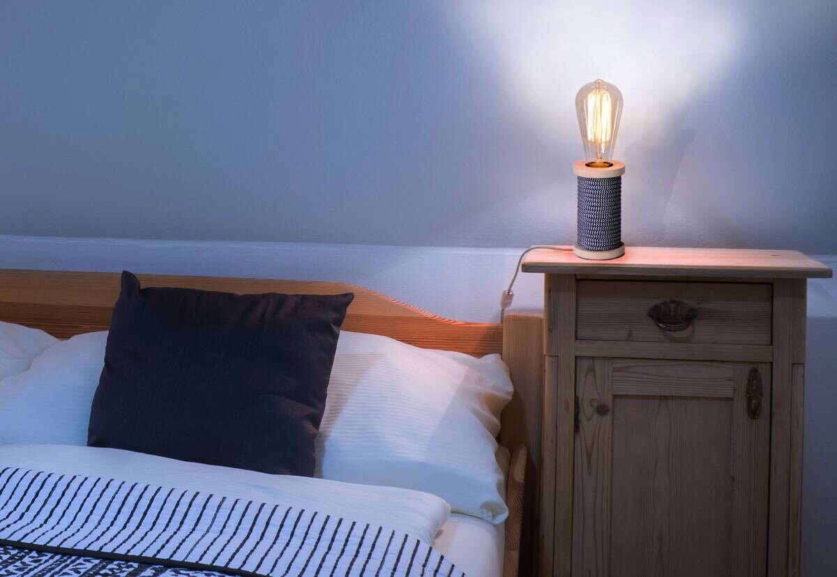 Näve Leuchten Tischleuchte 3158122 schwarz Textil Kunststoff Metall B/H/T: ca. 7x12x7 cm E27 1 Brennstellen