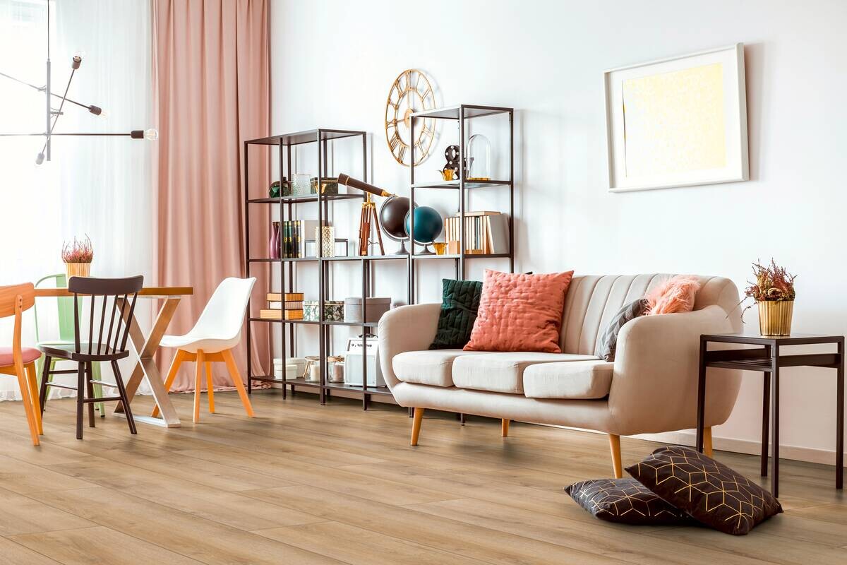 Superior Laminatboden Advanced Plus ca. 2,694 m² im Paket B/L: ca. 24,4x138 cm pro Paket