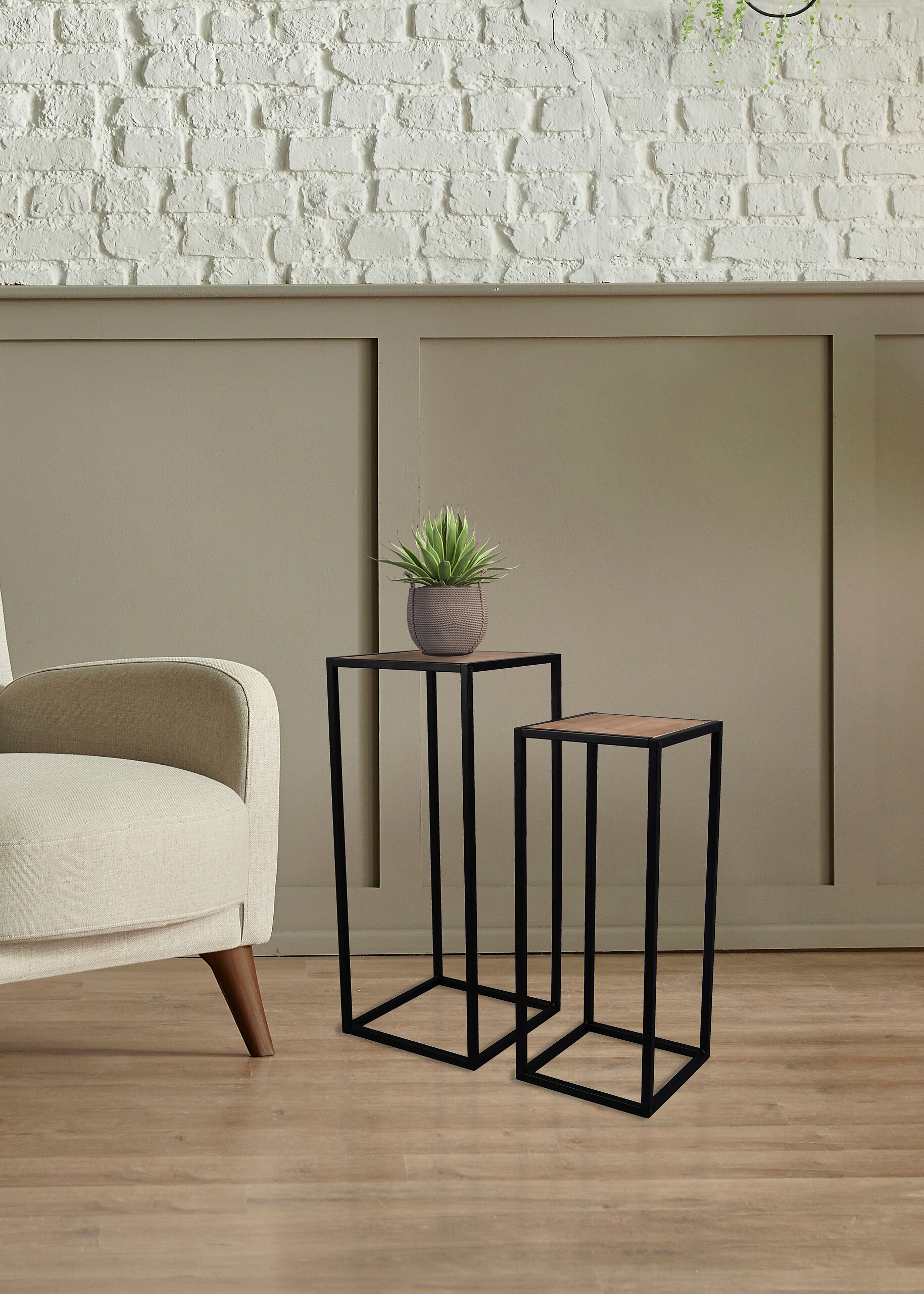 Beistelltisch Valery Eiche Artisan Nachbildung schwarz Metall MDF B/H/T: ca. 30x70x30 cm Beistelltisch Valery Eiche Artisan Nachbildung schwarz Metall MDF B/H/T: ca. 30x70x30 cm