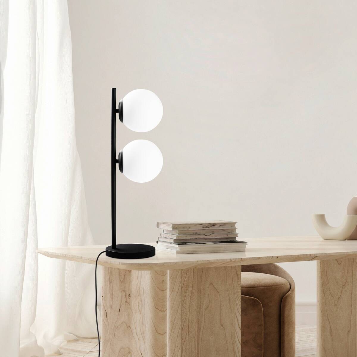 Tischleuchte schwarz Metall B/H/T/L: ca. 19x58x18x19 cm E14 1 Brennstellen