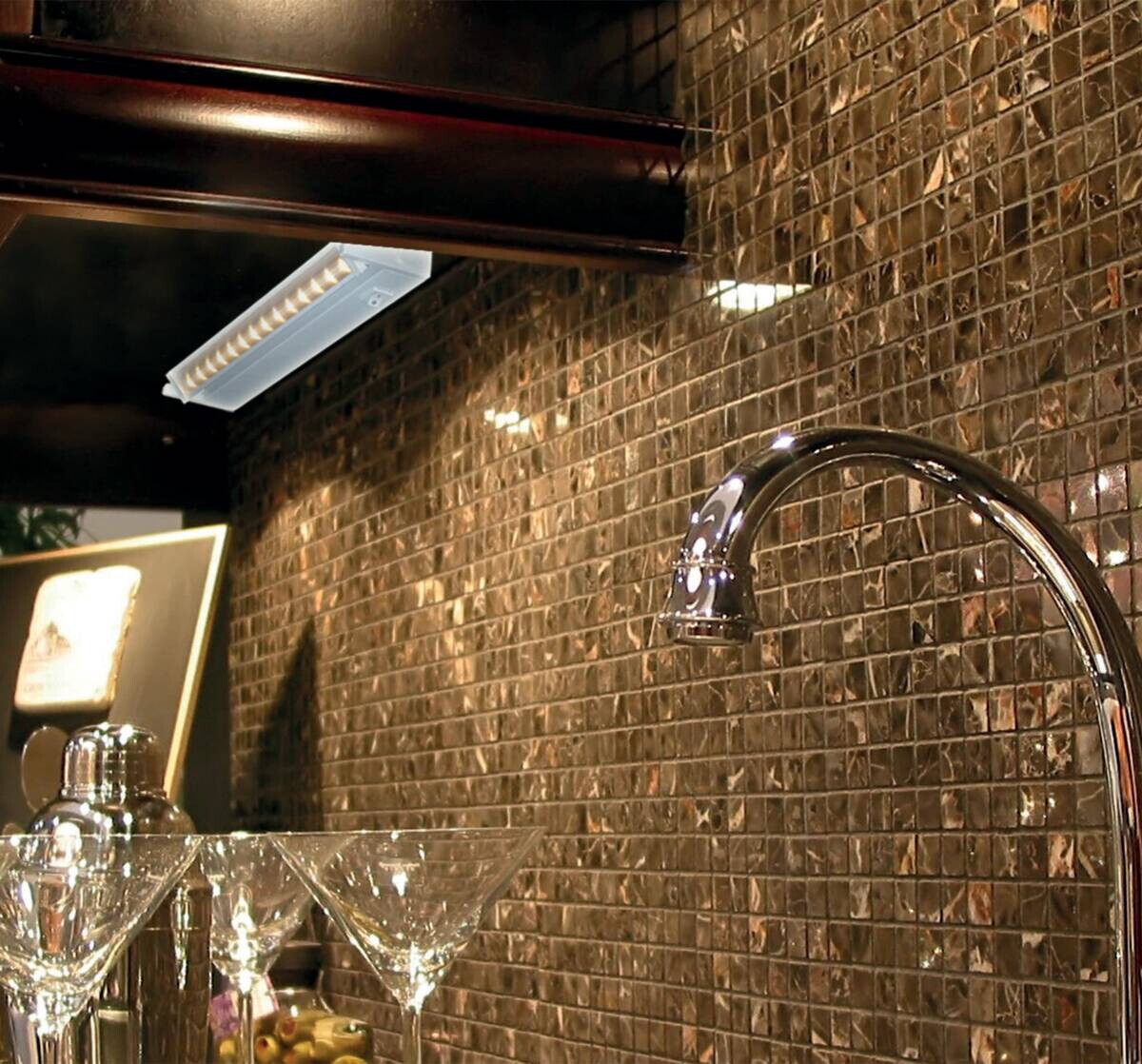 Näve Leuchten LED-Aufbauleuchte weiß Metall Kunststoff B/H/T: ca. 30,5x2,1x6,2 cm