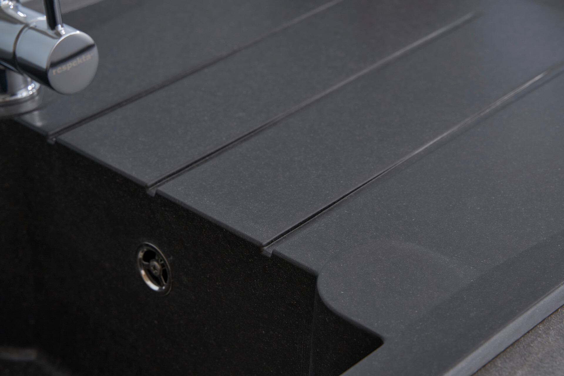 Respekta Einbauspüle Alineo 81x50 S schwarz Quarzolite B/H/T: ca. 81x21x50 cm