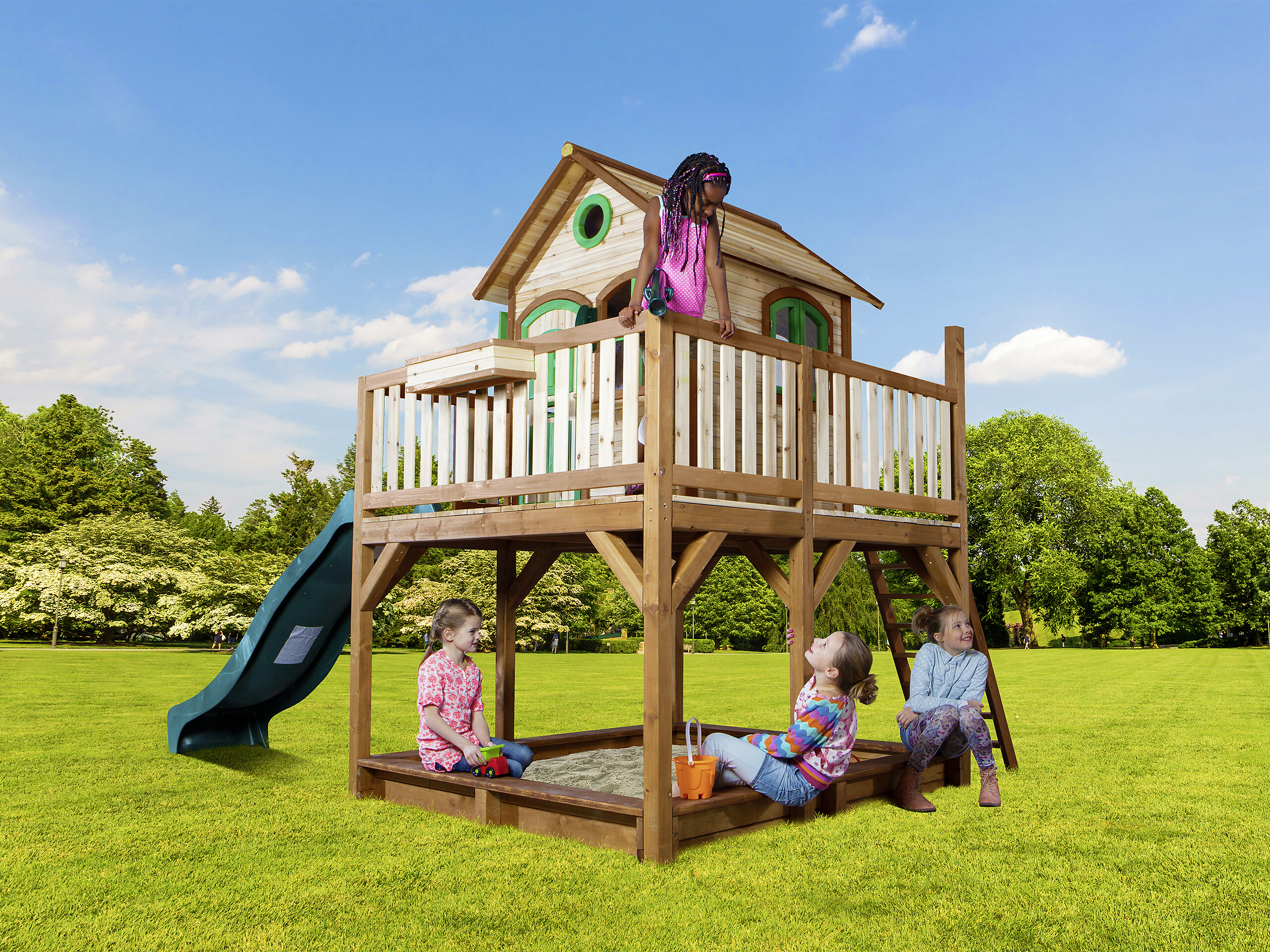 AXI Spielhaus Liam braun B/H/L: ca. 377x291x255 cm