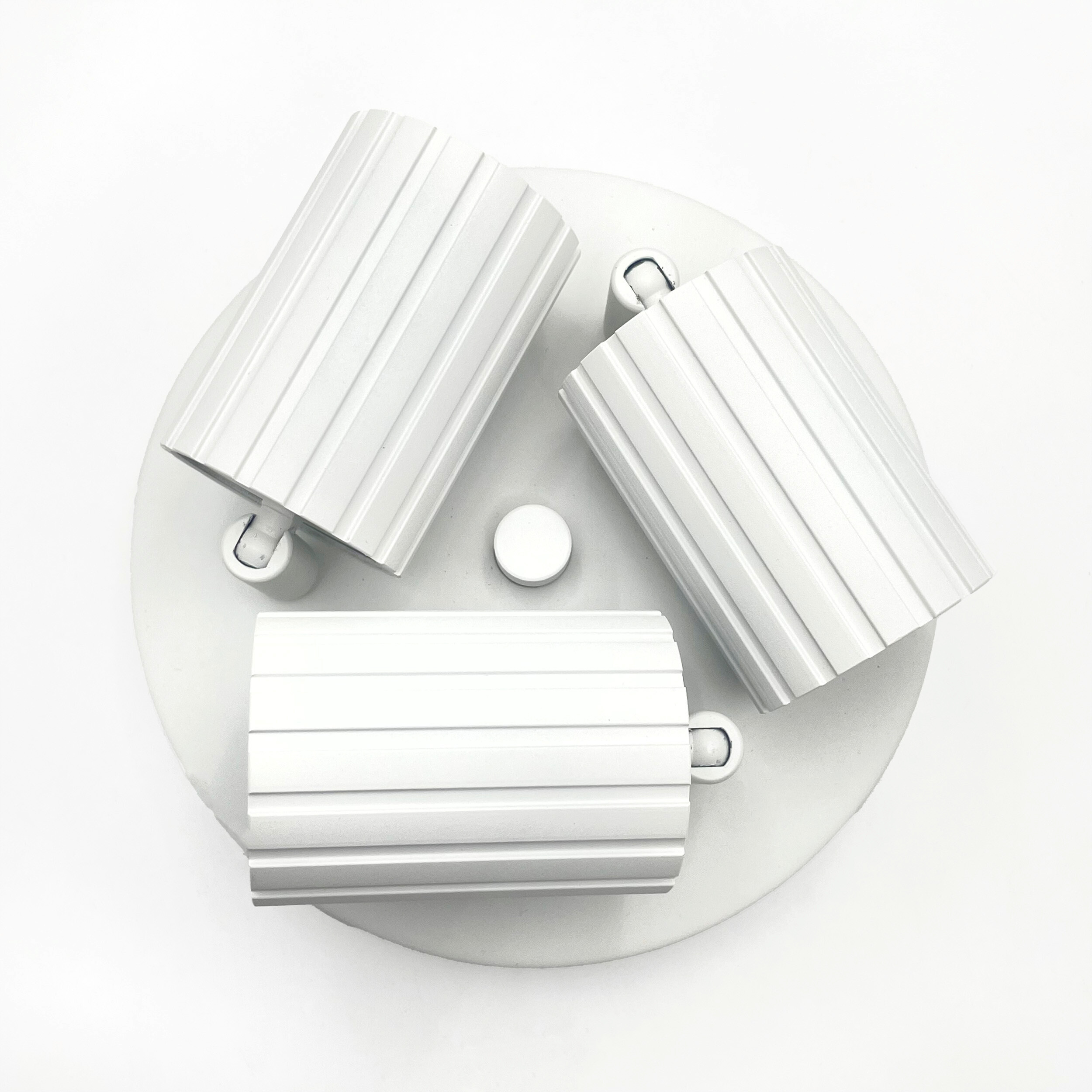 Lamkur Strahler Prisma weiß Stahl B/H/L: ca. 18x19,5x18 cm 3 Brennstellen