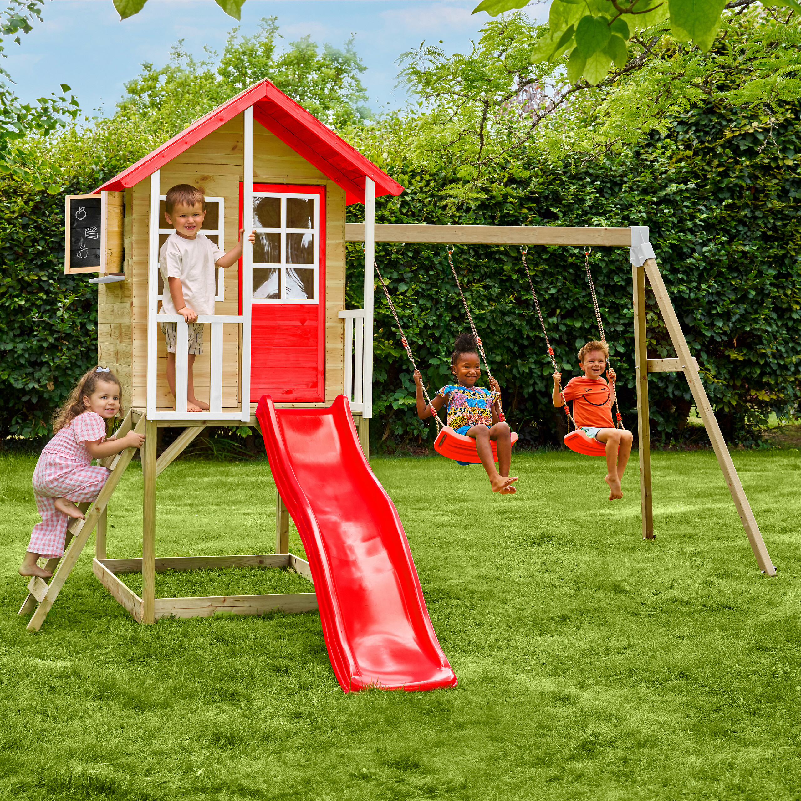 Zwerkules Spielhaus Lolla grau B/H/L: ca. 370x224x352 cm