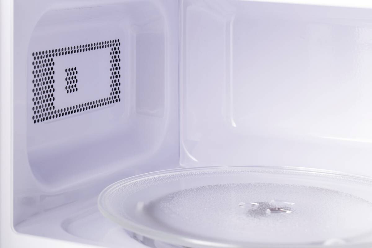 POCOline Mikrowelle MM720C2GX-PM silber Metall B/H/T: ca. 44x26x33 cm ca. 20 l