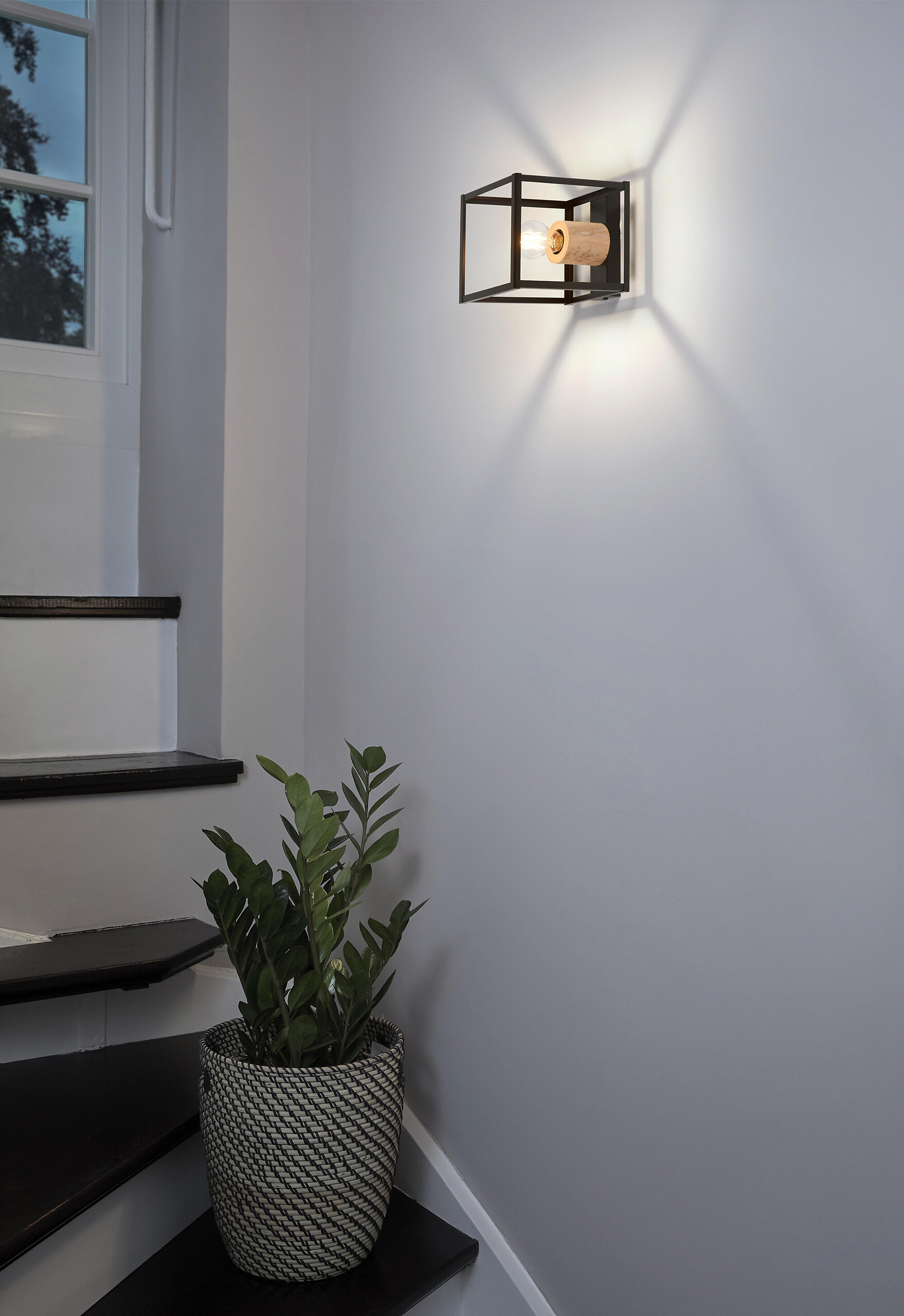 LEDVANCE Wandleuchte Nairobi 759145 schwarz Metall Holz B/H/L: ca. 22,7x17x17 cm E27 1 Brennstellen