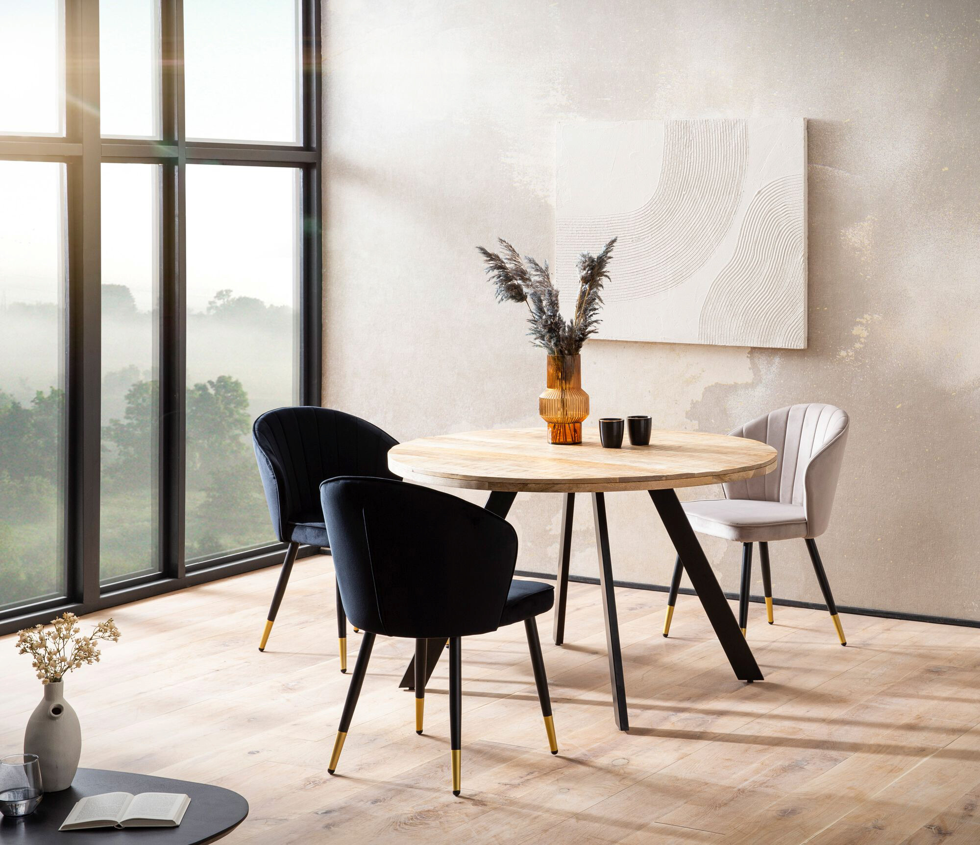 Esstisch H/D: ca. 76x120 cm